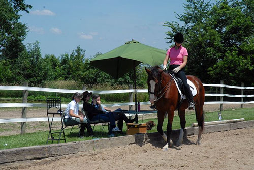 Aislin riding Magic Moment during private coaching with Bettina Drummond